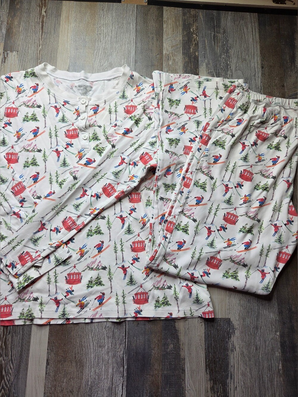 Hart + Land Women's Pajamas PJs Sleepwear Large Ski